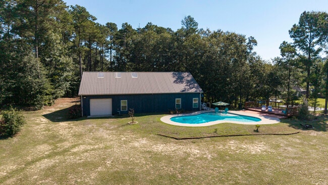 Building Photo - 930 Loring Mill Rd