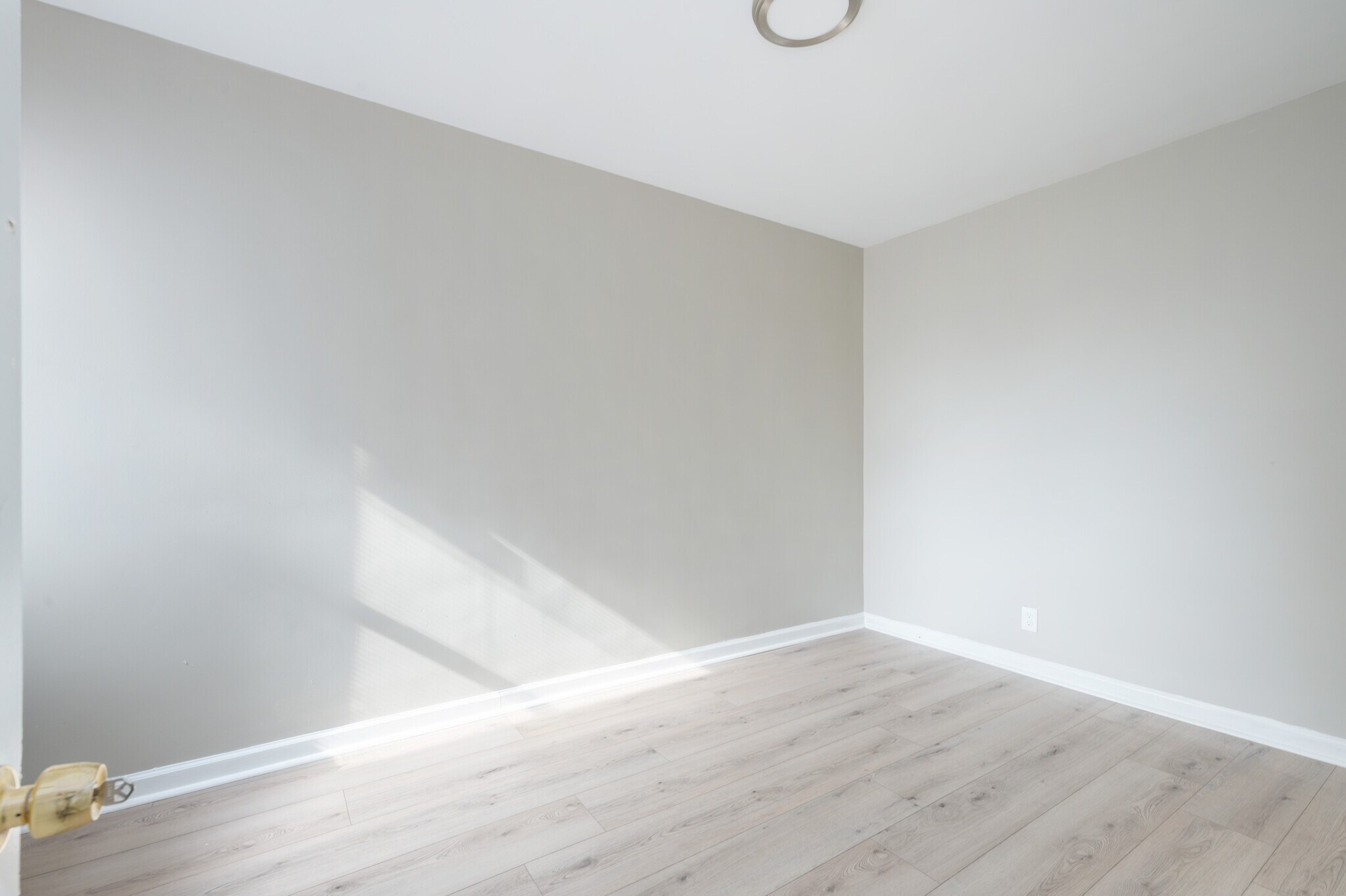 Building Photo - 3400 Reach St