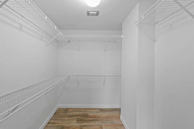 Building Photo - 4200 N Ocean Dr