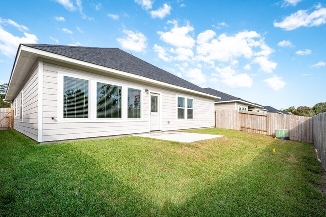 Building Photo - 3918 Sugardale St