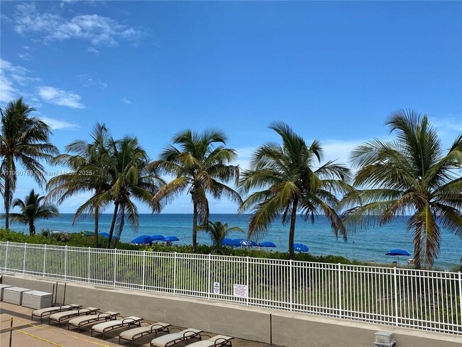 Building Photo - 1965 S Ocean Dr