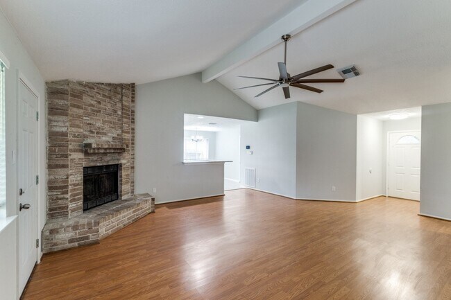 Building Photo - 7218 Ridgeberry Dr