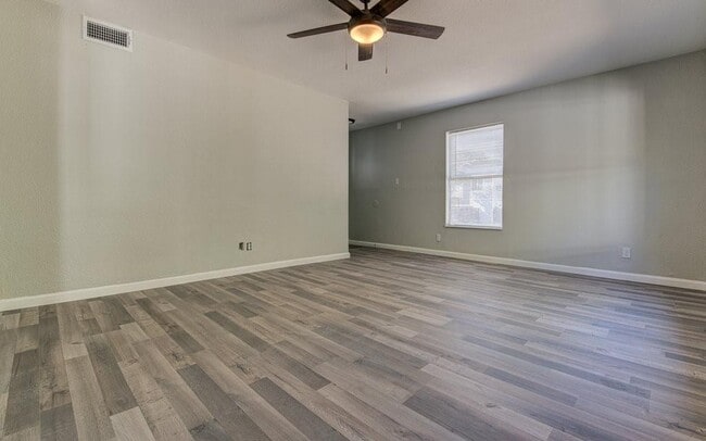 Building Photo - 3301 Dalton St