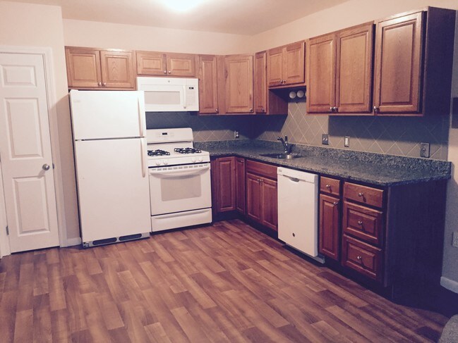 Building Photo - Wilmark Apartments