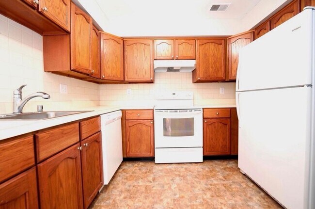 Building Photo - Halethorpe, MD