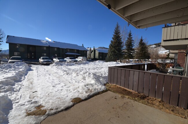 Building Photo - 763 Straight Creek Dr