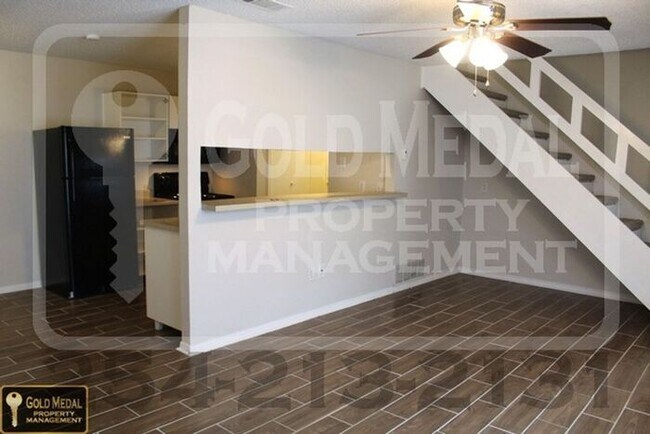 Building Photo - 503 Longhorn Cir