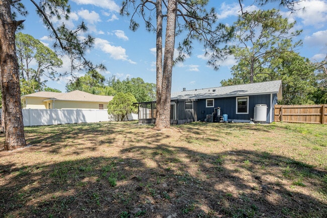 Building Photo - 158 Shalimar Ave NW
