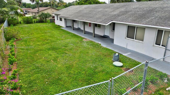 Building Photo - 4658 Myla Ln