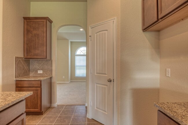 Building Photo - 21644 Lexor Dr