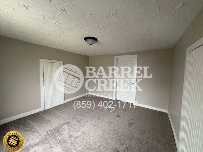 Building Photo - 309 Richmond Ave