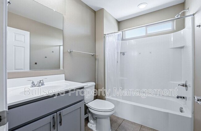 Building Photo - 304 N 78th Pl