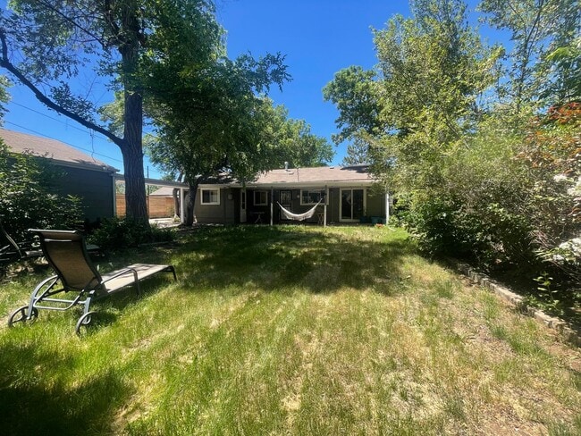 Building Photo - $0 DEPOSIT OPTION. CHARMING 3-BEDROOM HOME WITH LARGE YARD AND EASY ACCESS TO I-25 AND I-225