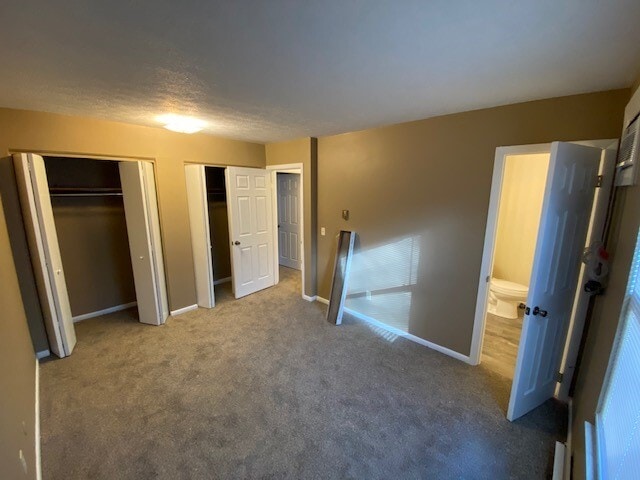 Building Photo - 2930 Arboretum Cir NW