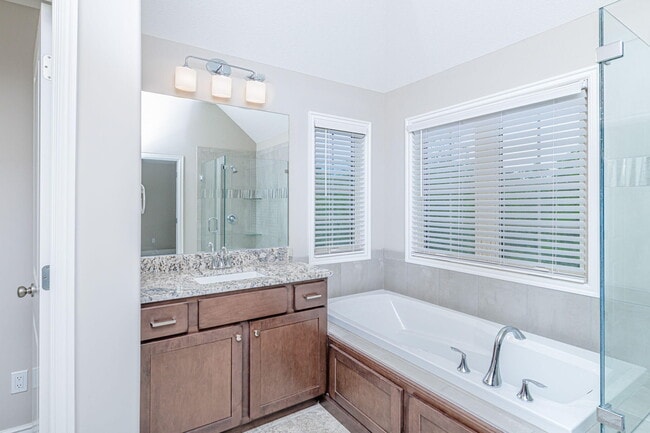 Building Photo - 5200 Shoal Creek Ct