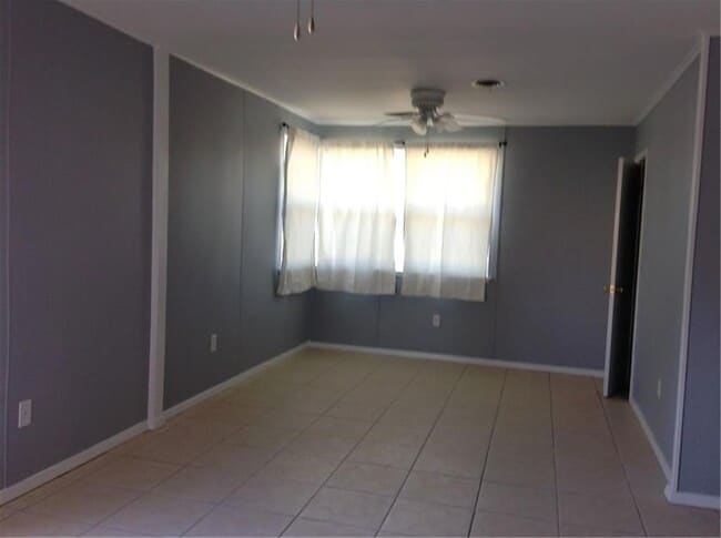 Building Photo - 5801 Rosalie Ct