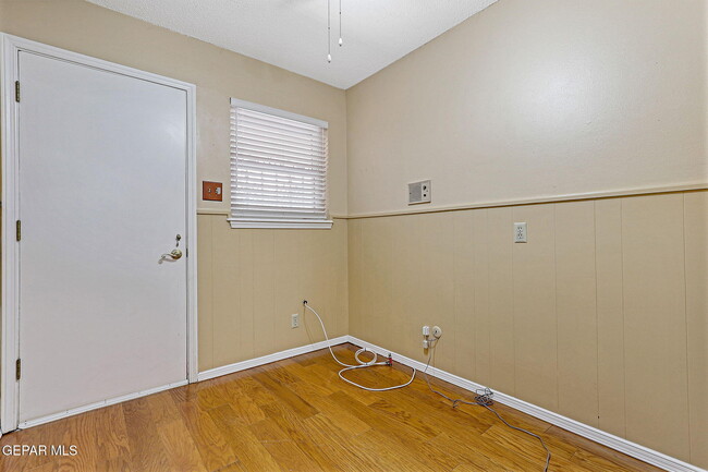 Building Photo - 9000 McCabe Dr