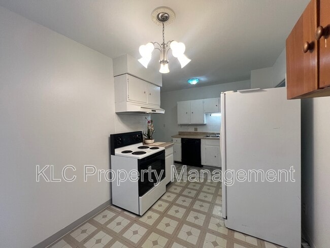 Building Photo - 2826 67th St