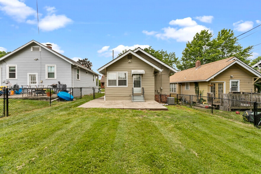 Building Photo - 4105 Adams St