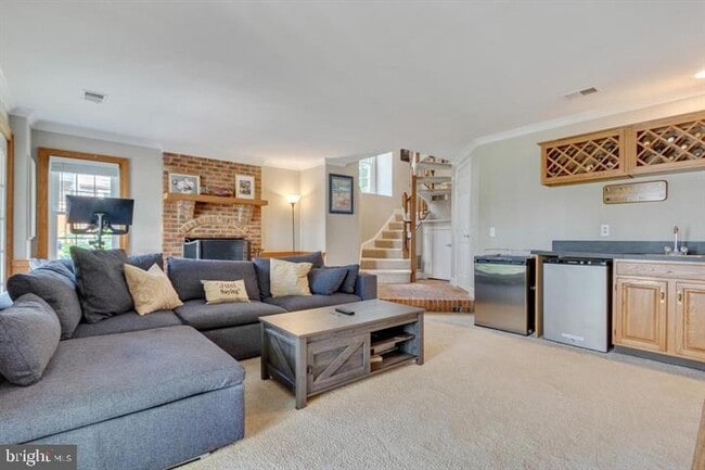 Building Photo - 3956 Valley Ridge Dr