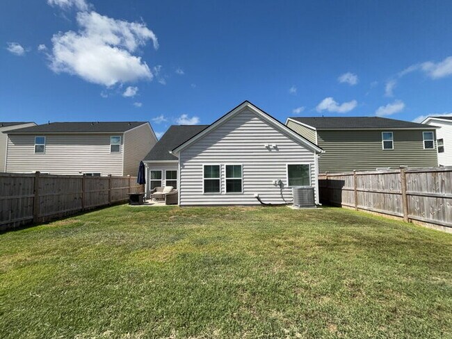 Building Photo - 135 Wood Sage Run