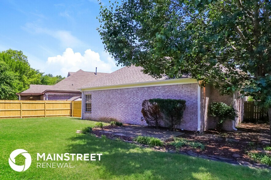 Building Photo - 1031 Cassabella Cove