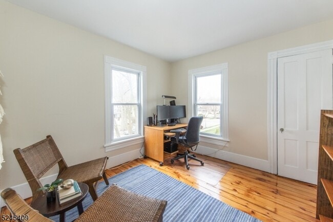 Building Photo - 121 Midland Ave