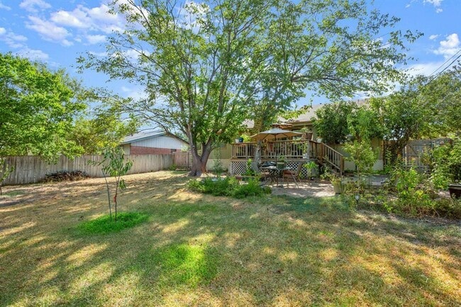 Building Photo - 509 Oat Meadow Dr