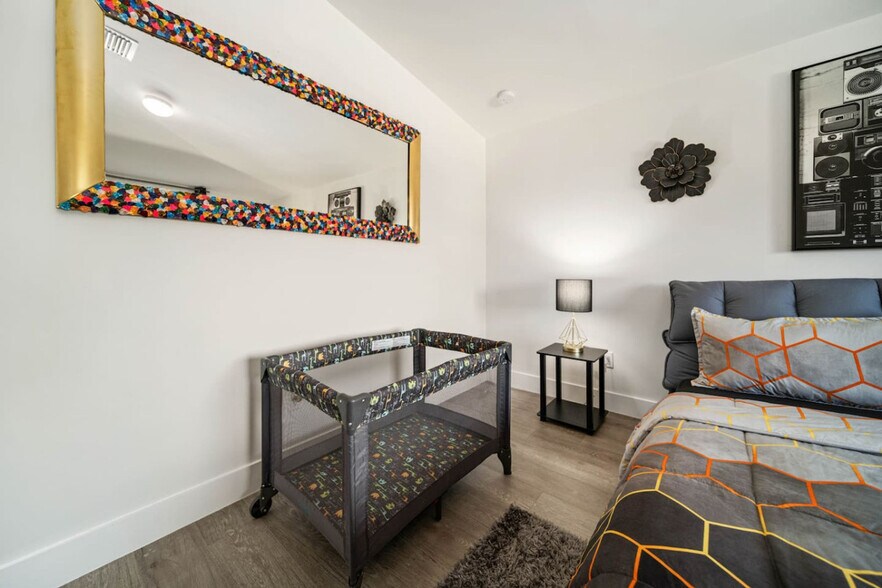 Building Photo - 3246 SW 44th St