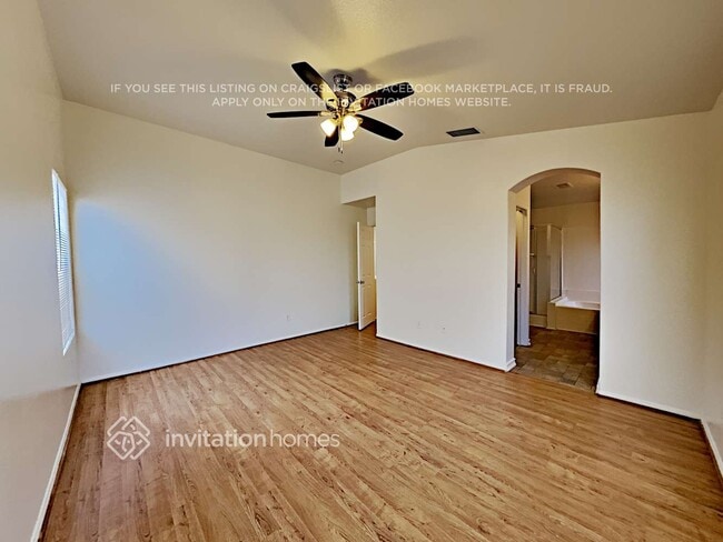 Building Photo - 28522 Silverking Trail