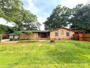 Building Photo - 5745 Riviere Dr