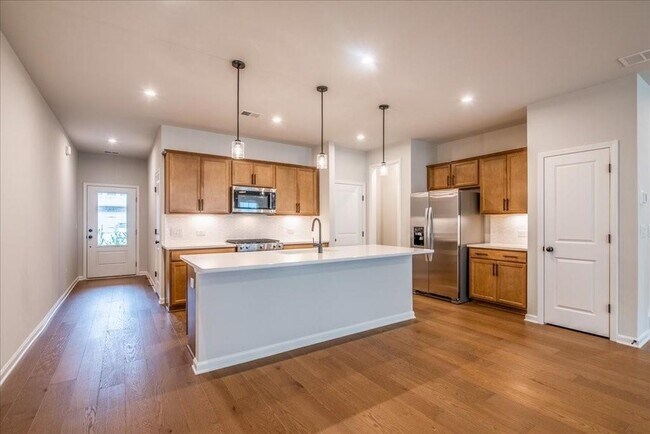 Building Photo - 5769 Tillman Way