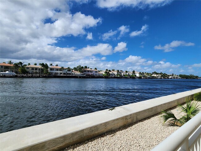 Building Photo - 1600 S Ocean Dr