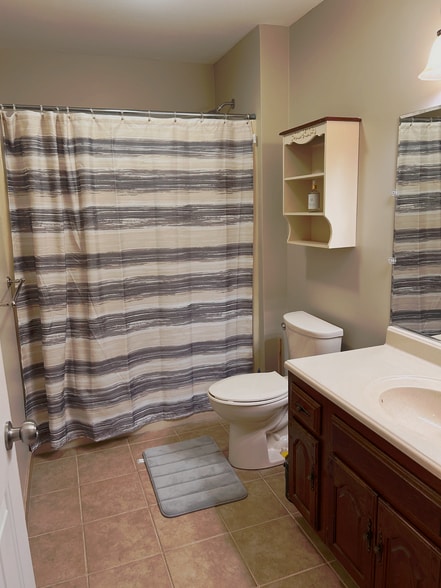 Building Photo - 4053 Milford Landing Dr