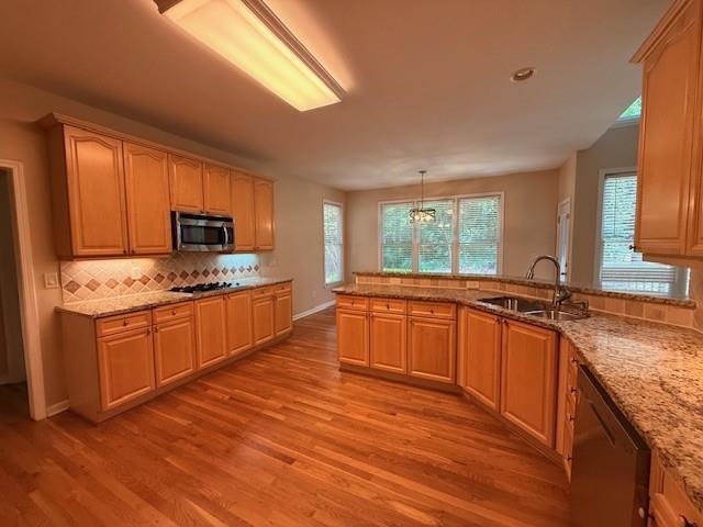 Building Photo - 4005 Regal Oaks Dr