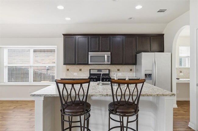 Building Photo - 339 Sycamore St