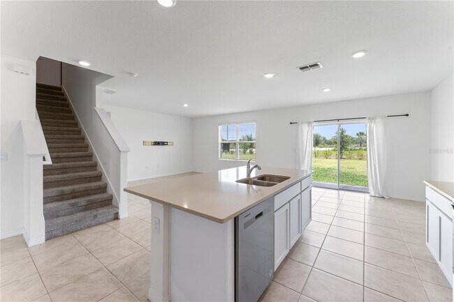 Building Photo - 5038 Foxglove Cir