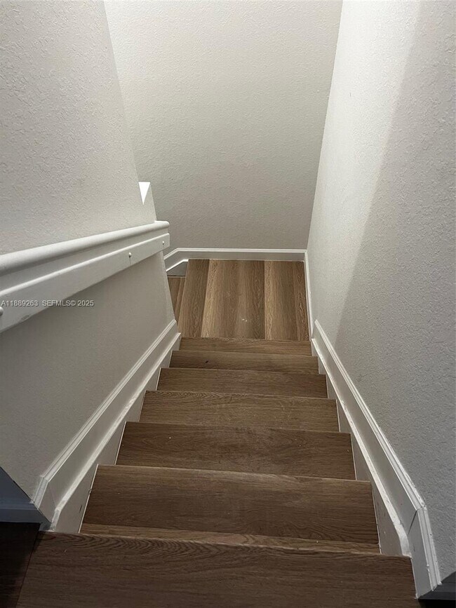 Building Photo - 2451 SE 28th St