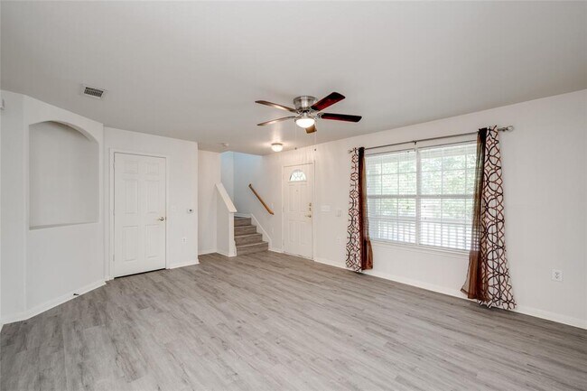 Building Photo - 6117 Perlita Dr