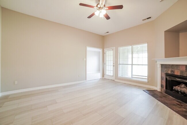 Building Photo - 4882 Graham Lake Dr