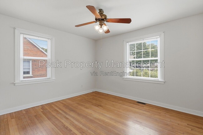 Building Photo - 6410 Morningside Dr