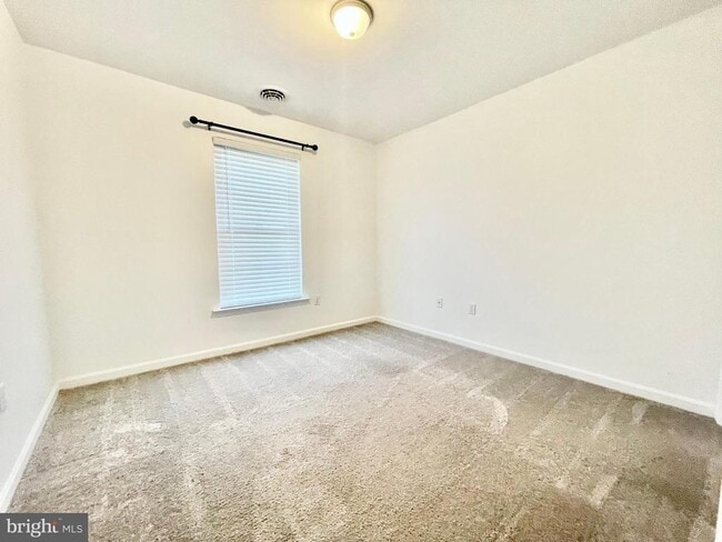 Building Photo - 56 Black Cherry Dr