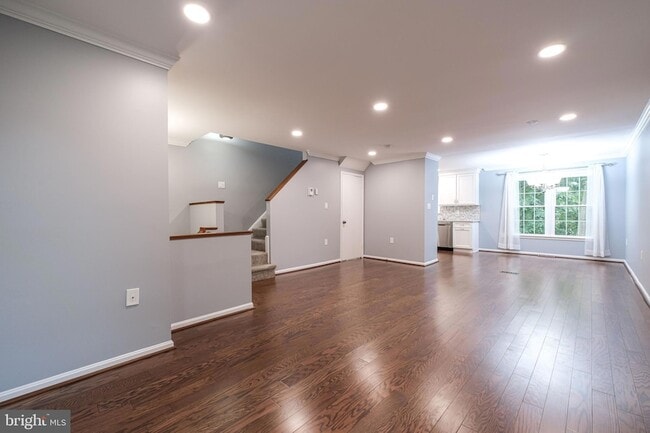 Building Photo - 3818 Vermont Ct