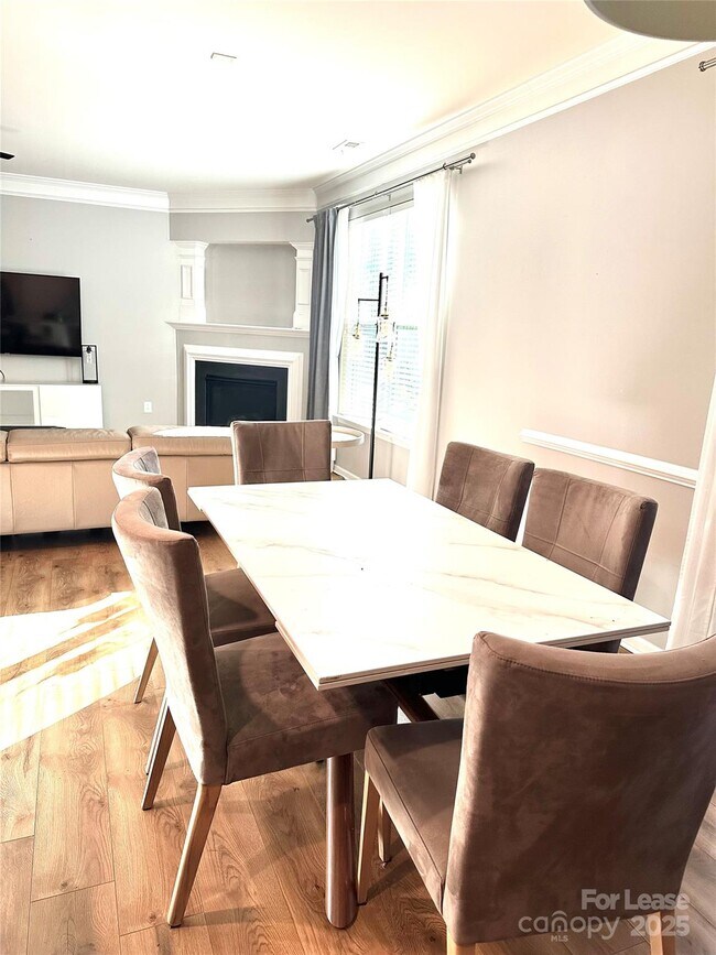 Building Photo - 16732 Prairie Falcon Ln