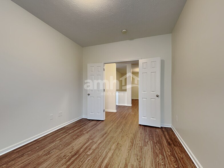 Building Photo - 16250 Milhousen Trail