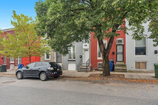 Building Photo - 2412 Francis St