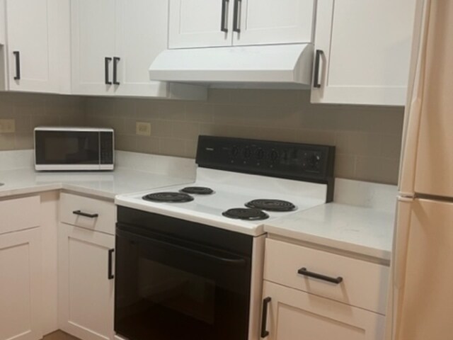 Building Photo - 2218 Falcon Dr