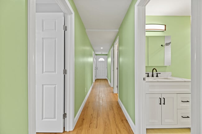 Building Photo - 63 Adams St