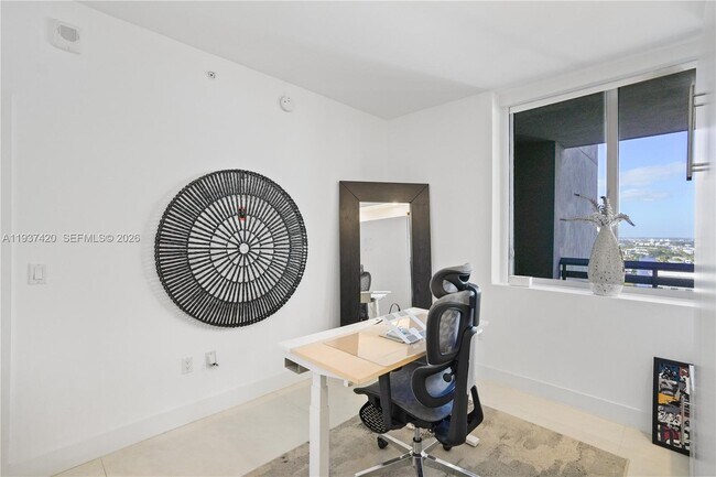 Building Photo - 16385 Biscayne Blvd