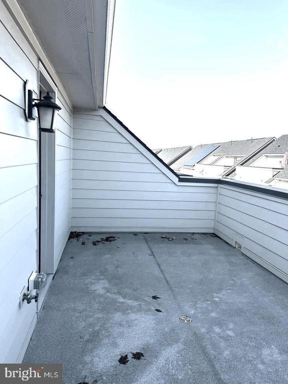 Building Photo - 946 Hts Aly SE